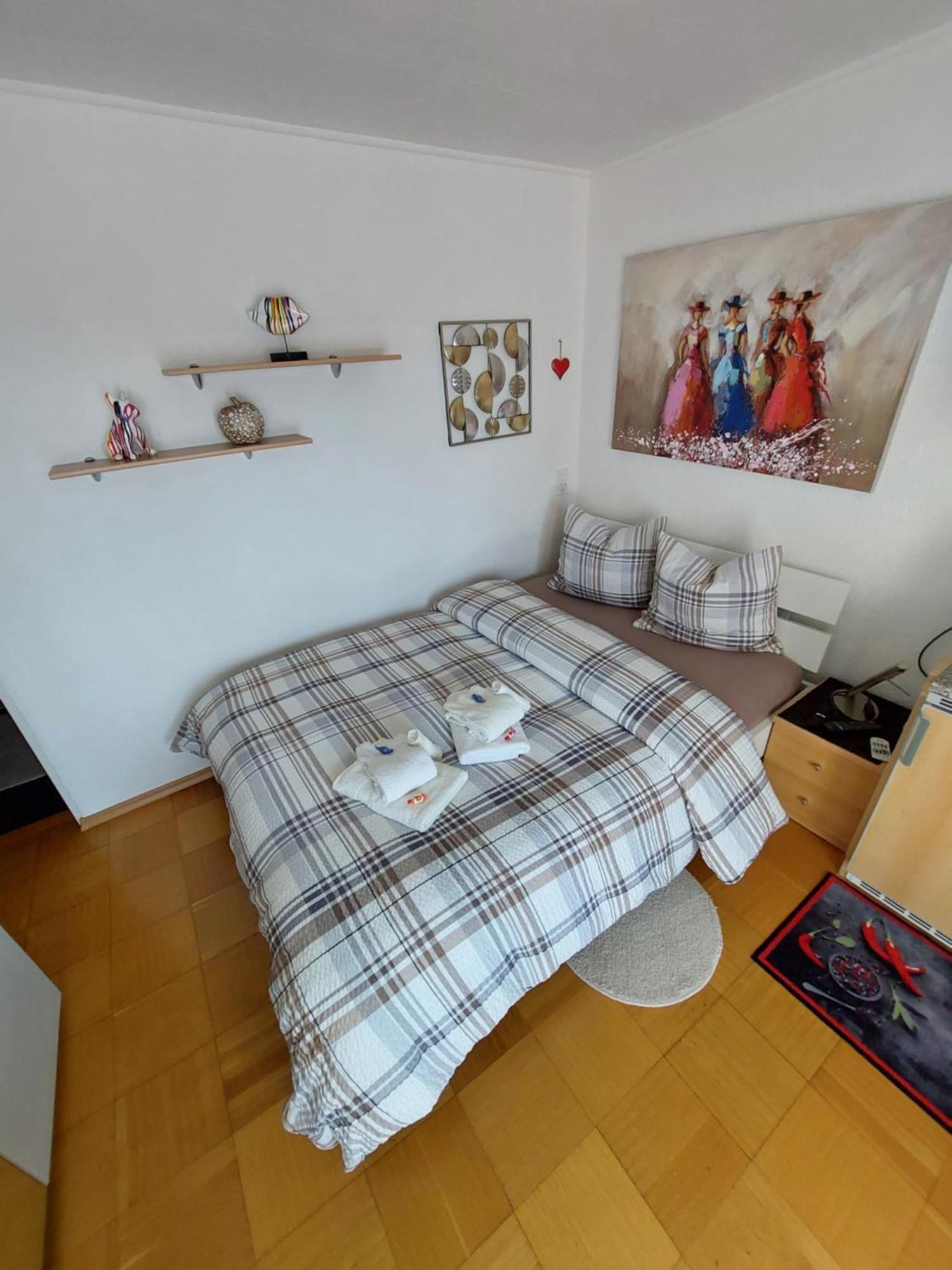 Joli Studio Avec Terrasse Et Vue Exclusivement Pour Non Fumeurs Belmont-sur-Lausanne Exterior foto